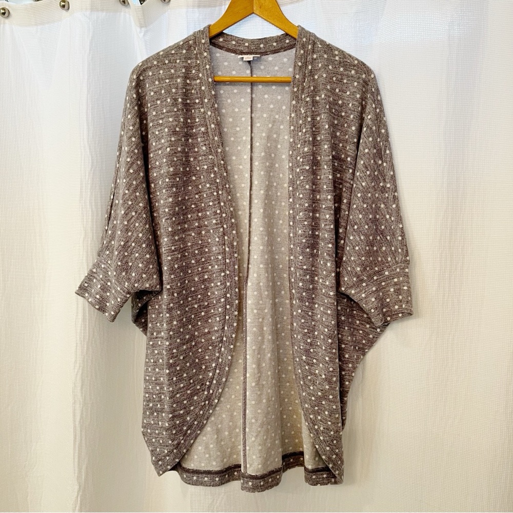 LuLaRoe Tracy Cocoon Cardigan Sz M Gray & White Polka Dot Super Soft EUC